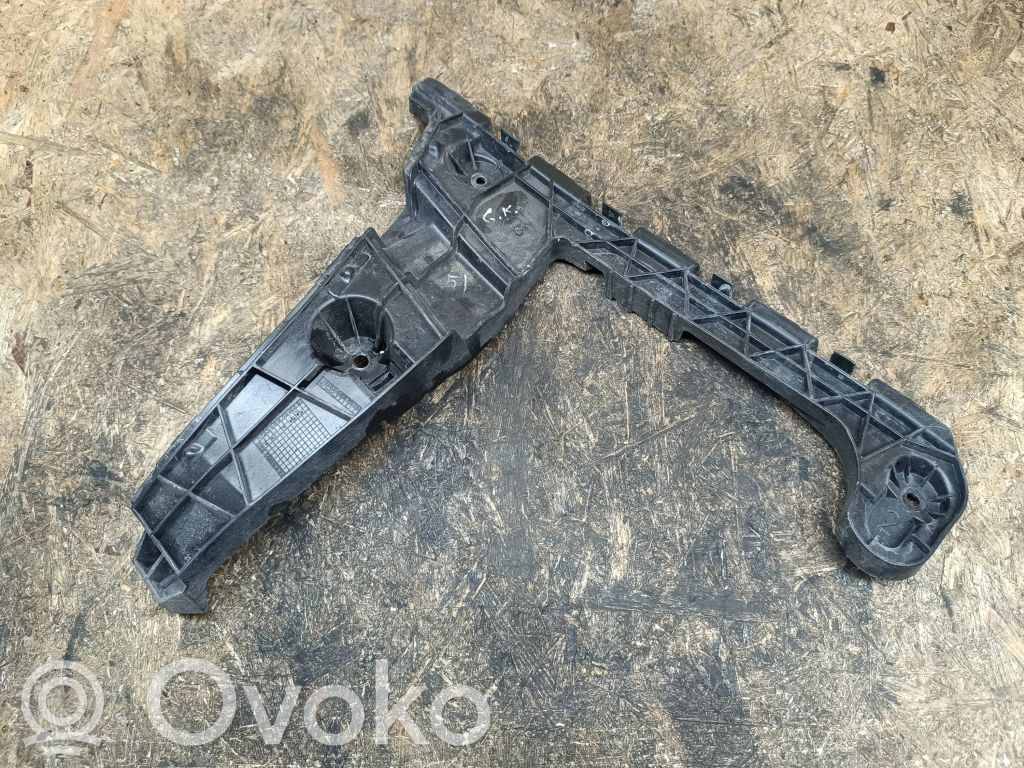 Audi A5 Takapuskurin kannake 