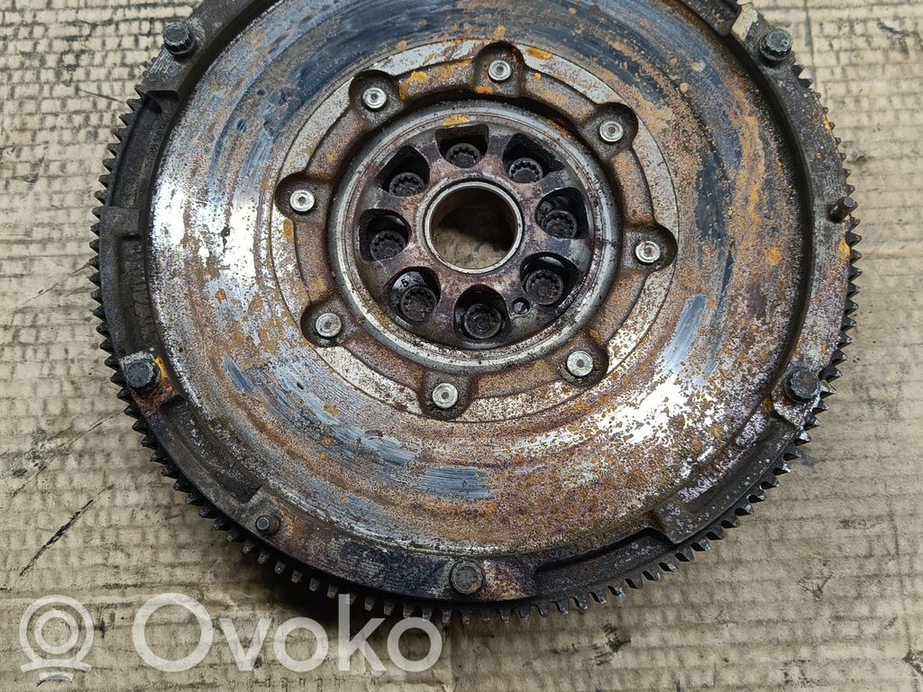 Skoda Yeti (5L) Kaksoismassavauhtipyörä 
