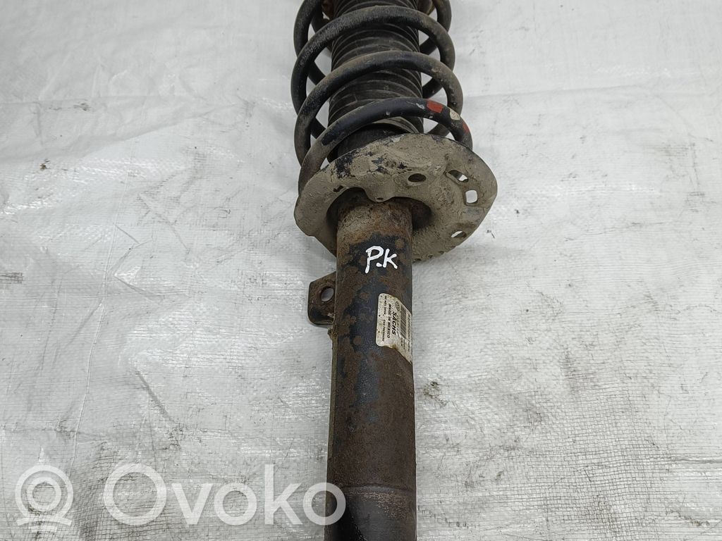 Amortyzator przedni   561413031L,824904007476,033112,VW411ZFV252