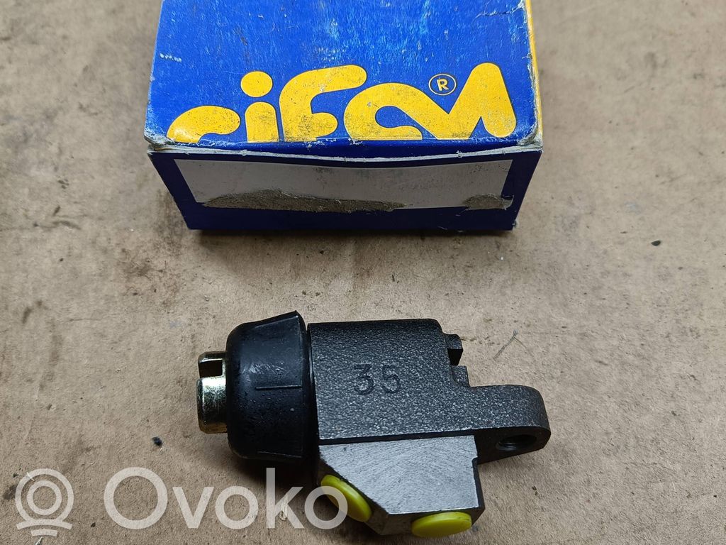 Główny cylinder hamulca   101165,LW11548