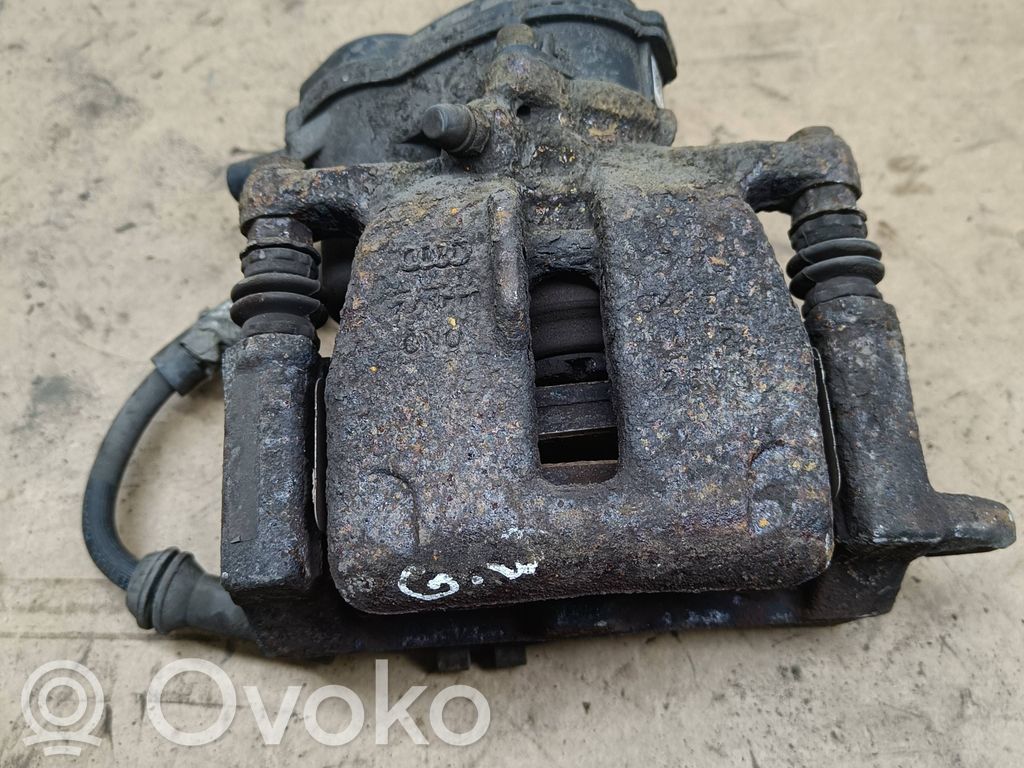 Audi A4 S4 B8 8K Etrier frână spate 