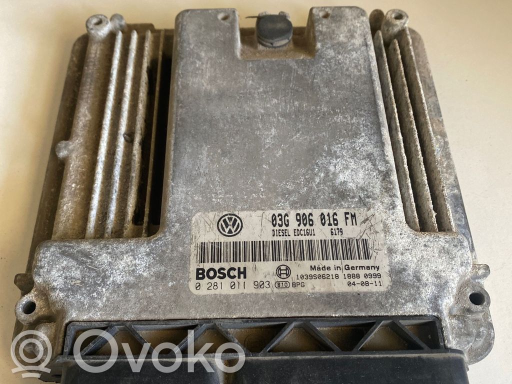 Volkswagen Golf V Engine control unit/module 