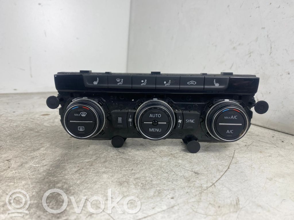 Volkswagen PASSAT B8 Panel klimatyzacji 