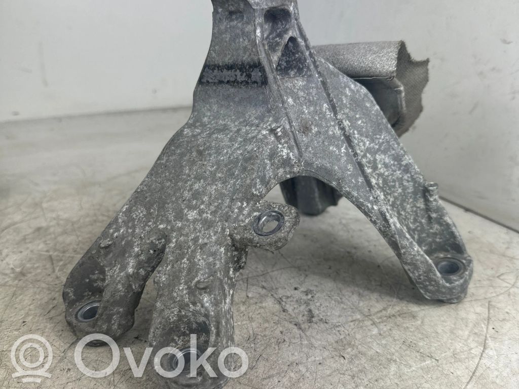 Audi A6 S6 C6 4F Engine mounting bracket 