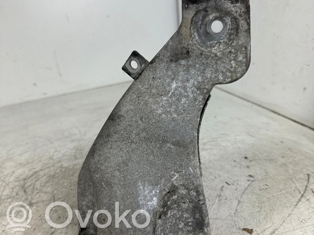 BMW 5 E60 E61 Engine mounting bracket 