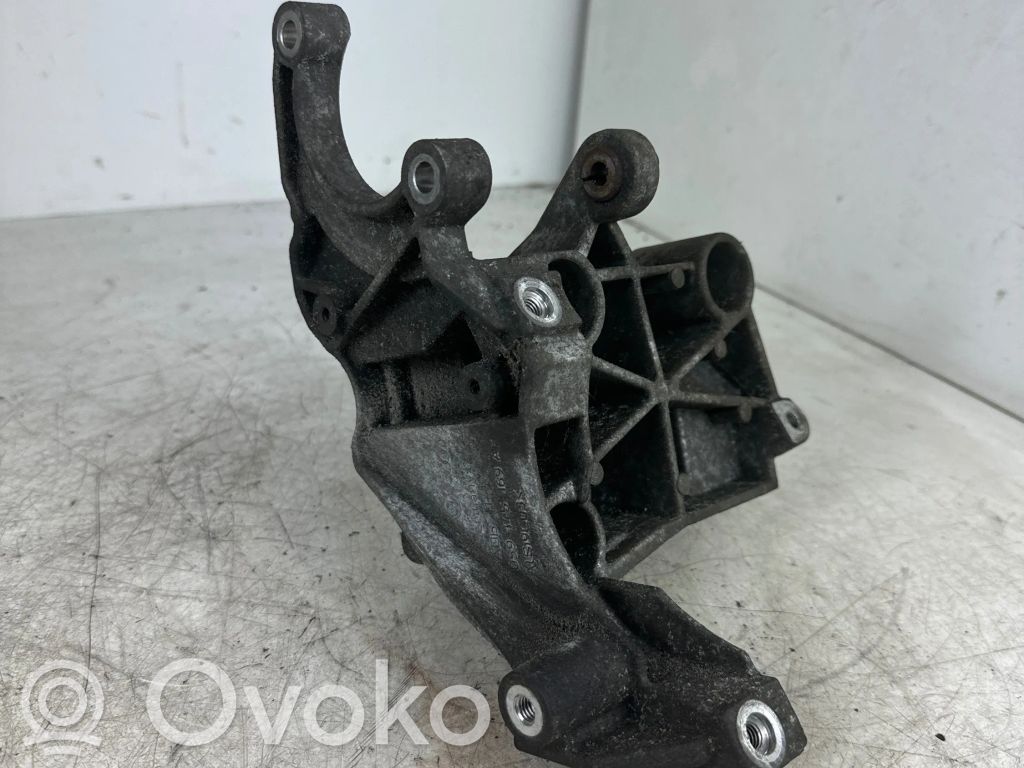 Audi A6 S6 C6 4F Power steering pump mounting bracket 