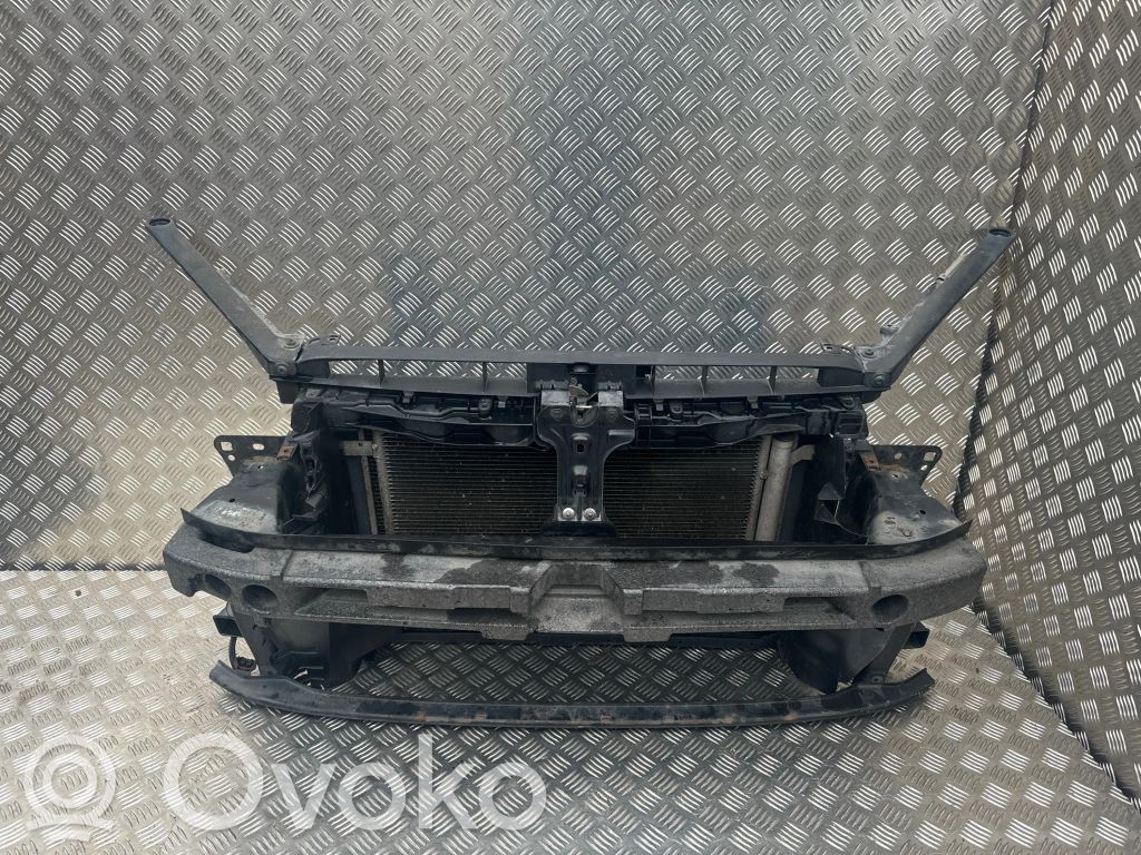 Volkswagen Golf VII Priekio detalių komplektas 