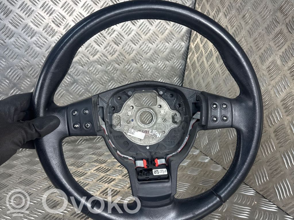 Seat Leon (1P) Ohjauspyörä 