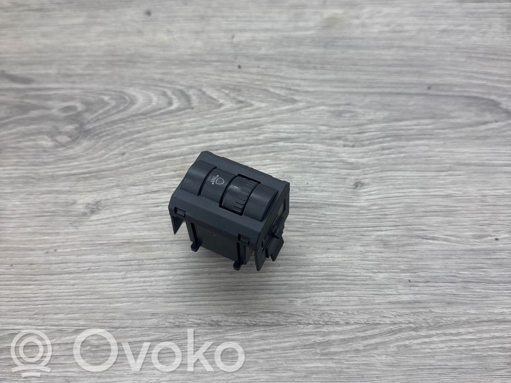 Skoda Octavia Mk3 (5E) Headlight level height control switch 