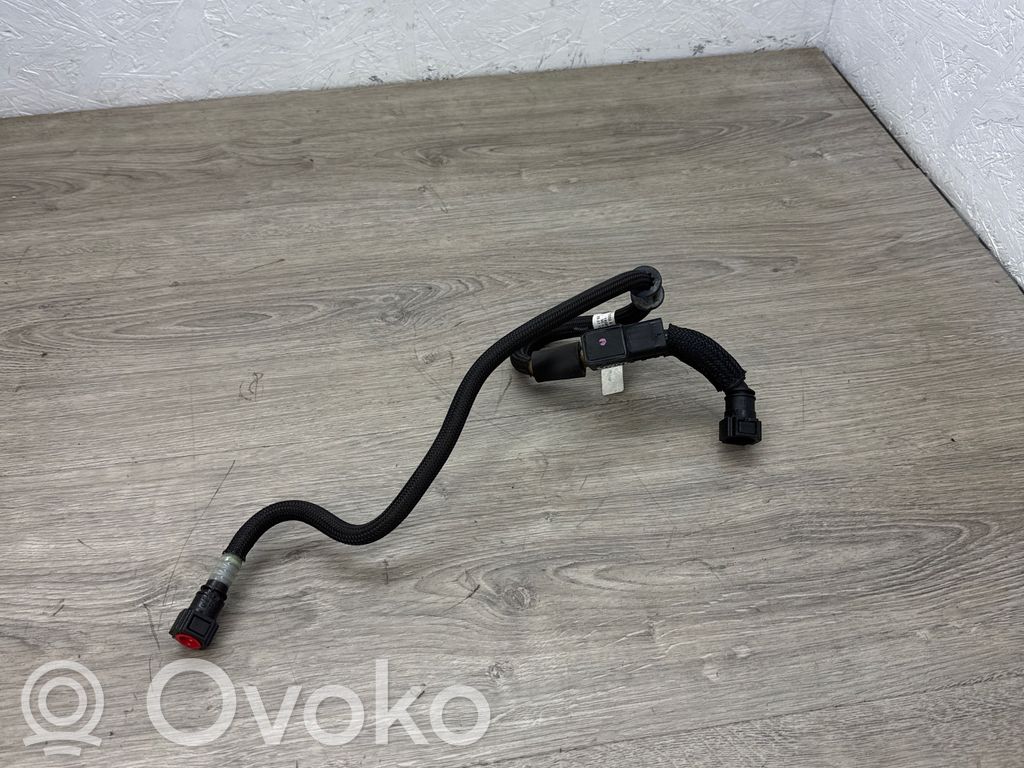 BMW 5 F10 F11 Linea/tubo/manicotto combustibile 