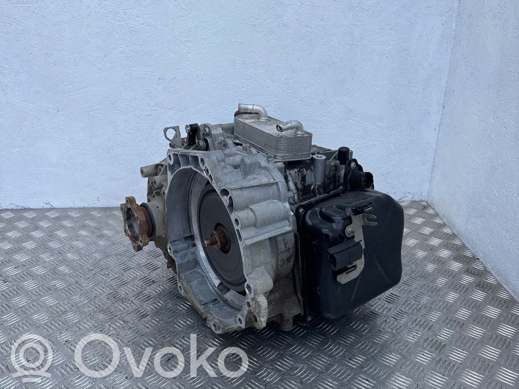 Volkswagen Caddy Cutie de viteze automată 