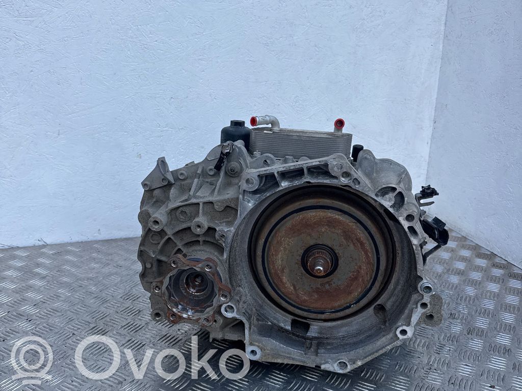 Volkswagen Caddy Cutie de viteze automată 