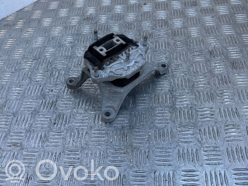 Audi A4 S4 B9 Soporte de la caja de cambios 