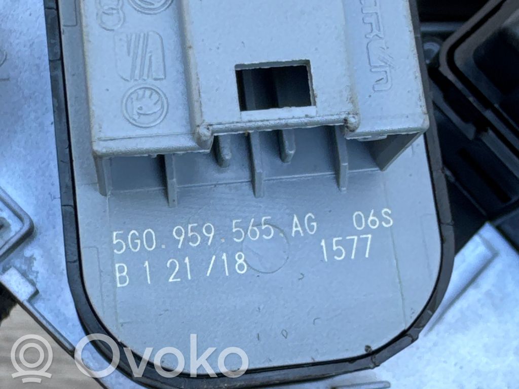 Volkswagen Golf VII Wing mirror switch 