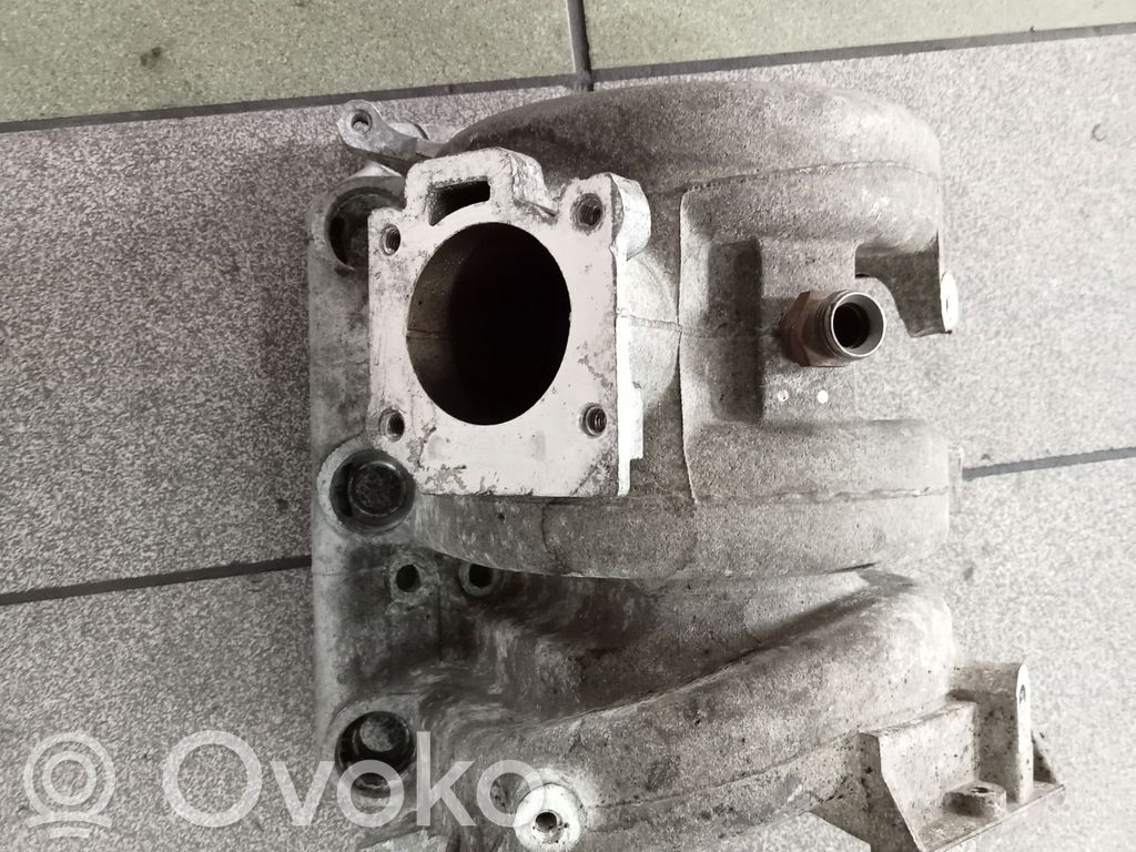 Opel Corsa B Intake manifold 