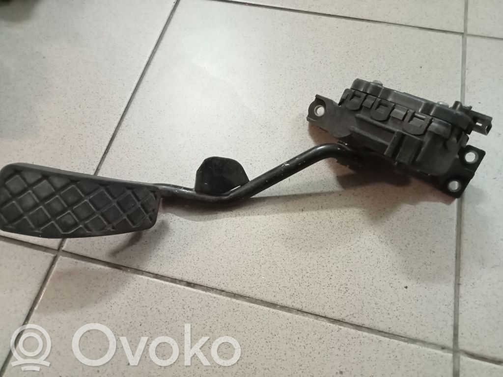 Audi A4 S4 B7 8E 8H Pedal del acelerador 