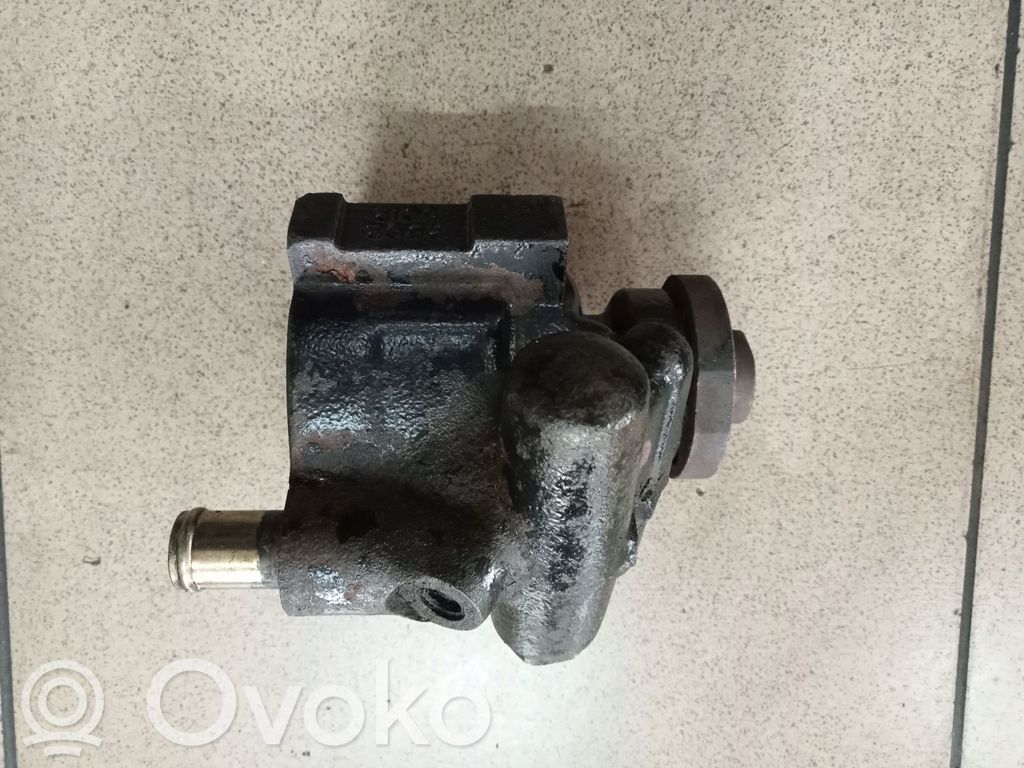 Renault Laguna I Ohjaustehostimen pumppu 