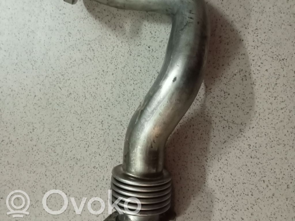 Audi A5 8T 8F Caurulīte (-es) / šļūtene (-es) 