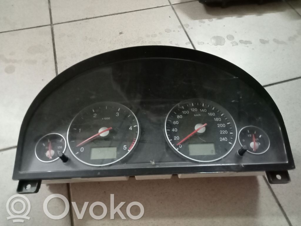 Ford Mondeo Mk III Speedometer (instrument cluster) 