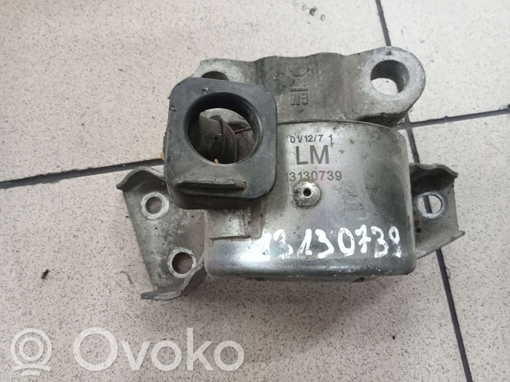 Opel Corsa D Engine mount bracket 