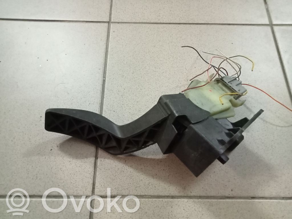 Ford Focus Accelerator throttle pedal 
