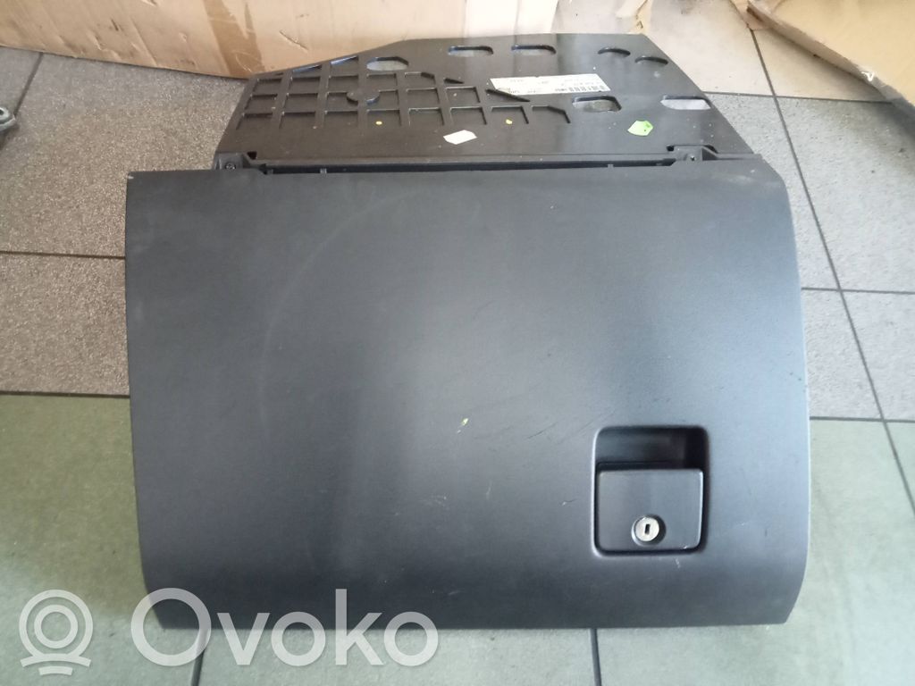 Opel Vectra C Daiktadėžė 