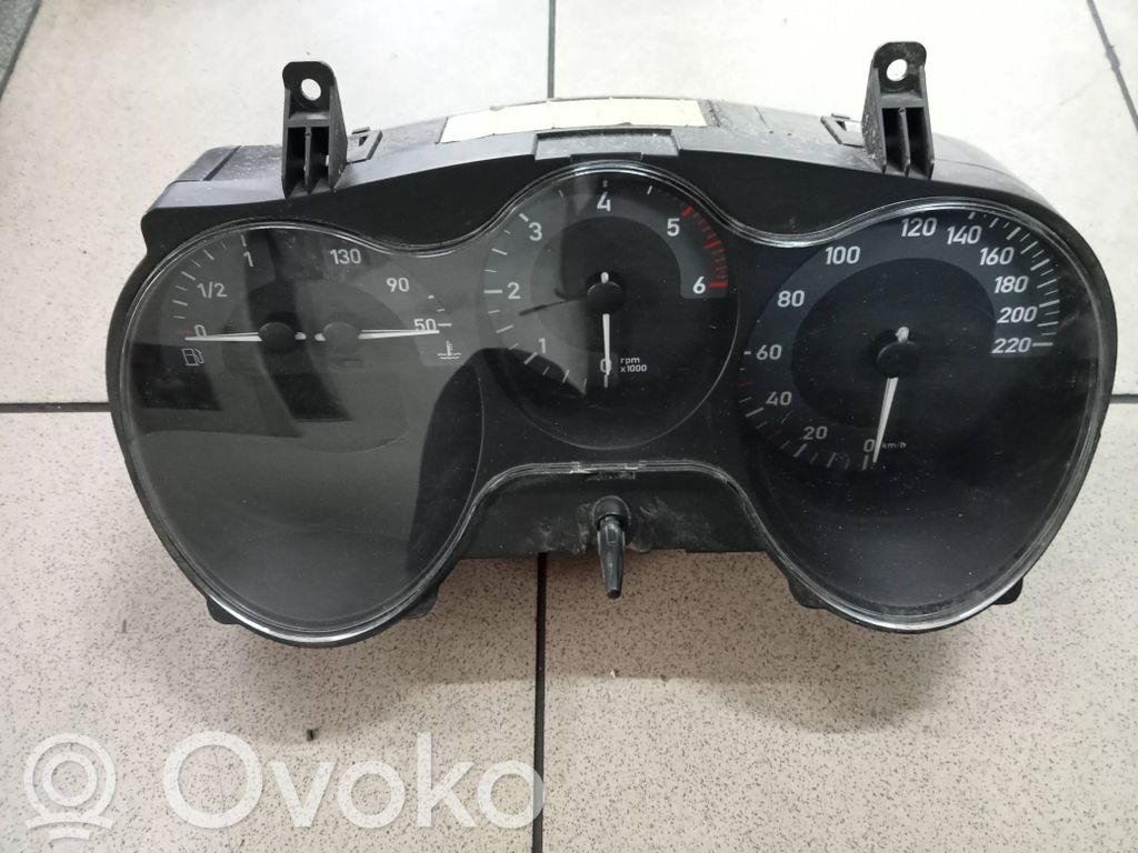 Seat Leon (1P) Speedometer (instrument cluster) 
