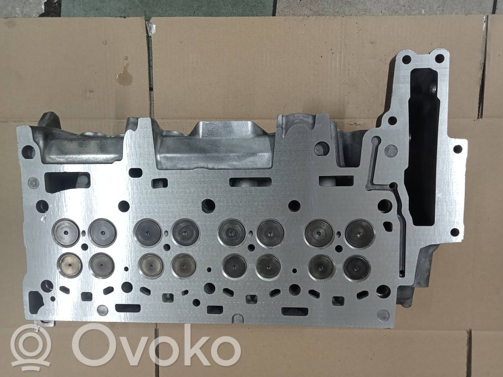 Culata del motor   77976780