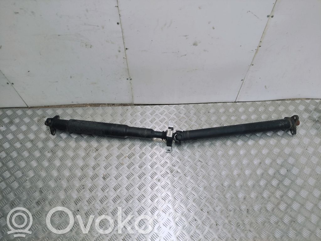BMW 3 E90 E91 Kardanas komplekte 