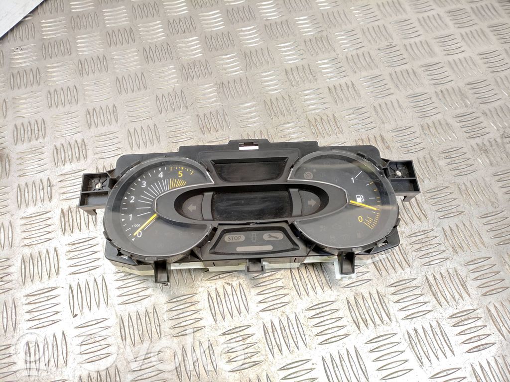 Renault Captur Speedometer (instrument cluster) 