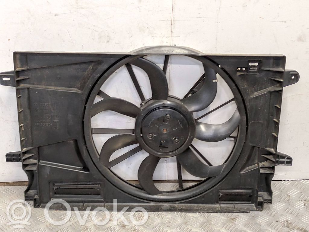 Opel Astra K Elektryczny wentylator chłodnicy 