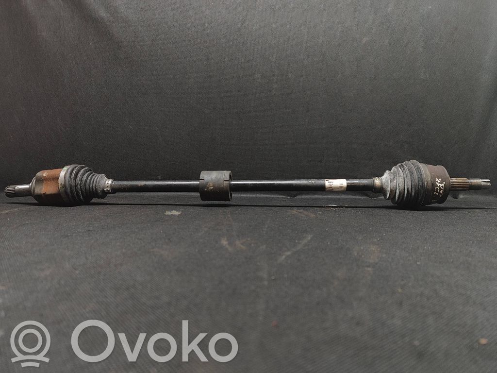 Opel Corsa E Priekšējā pusass 
