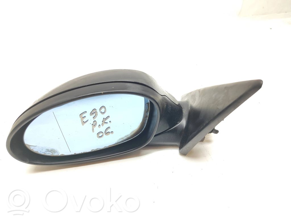 Front door electric wing mirror