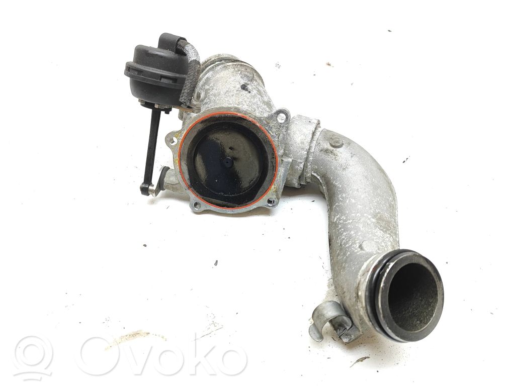 BMW 5 F10 F11 Wąż / Rura intercoolera 