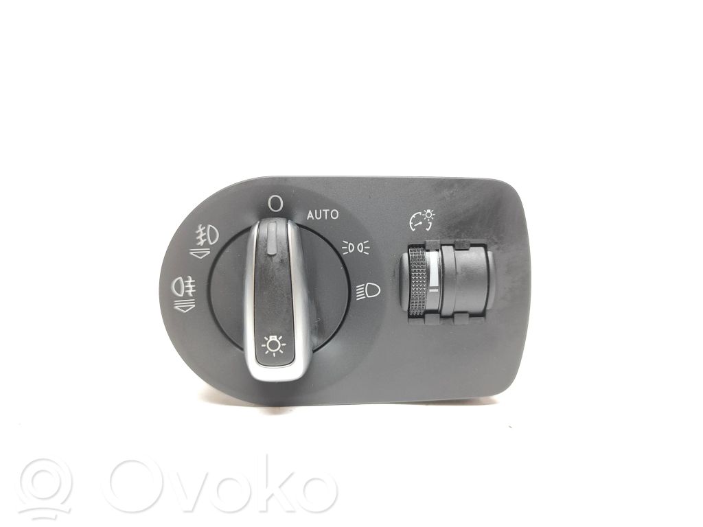 Audi A1 Light switch 