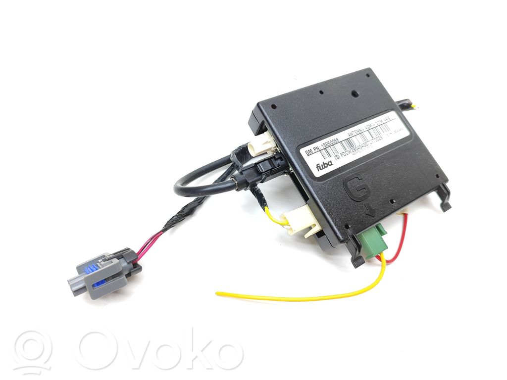 Chevrolet Corvette C6 Antennenverstärker Signalverstärker 
