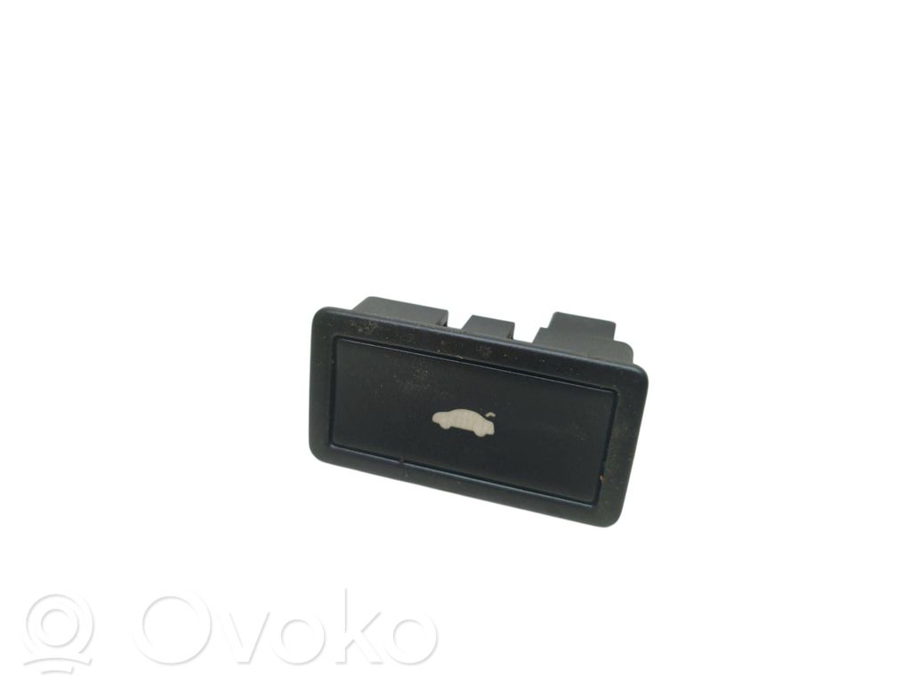 Audi A8 S8 D4 4H Tailgate/boot open switch button 