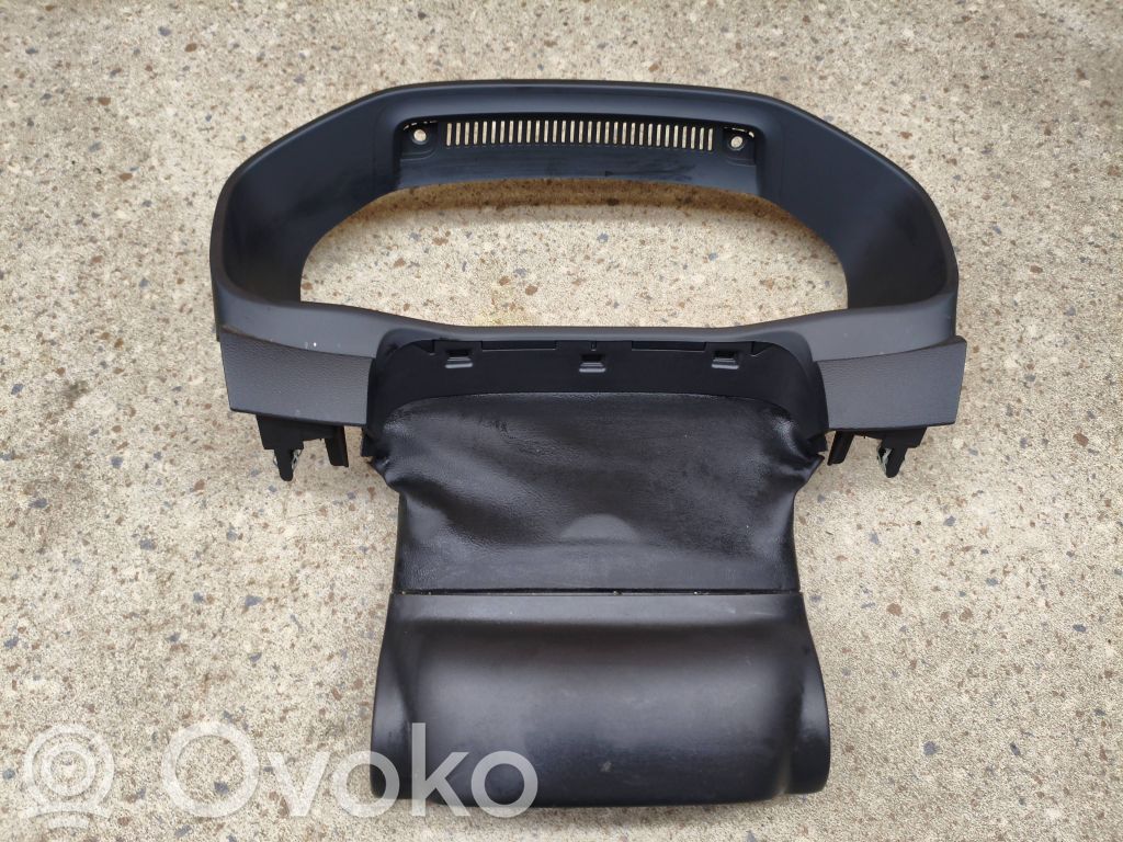 Volvo XC40 Verkleidung des Armaturenbretts 