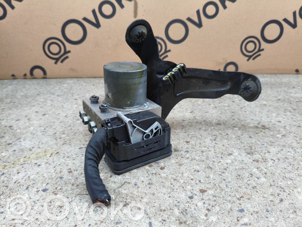 Volvo XC40 Bomba de ABS 