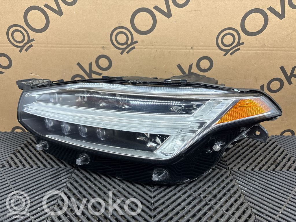 Volvo XC90 Phare frontale 