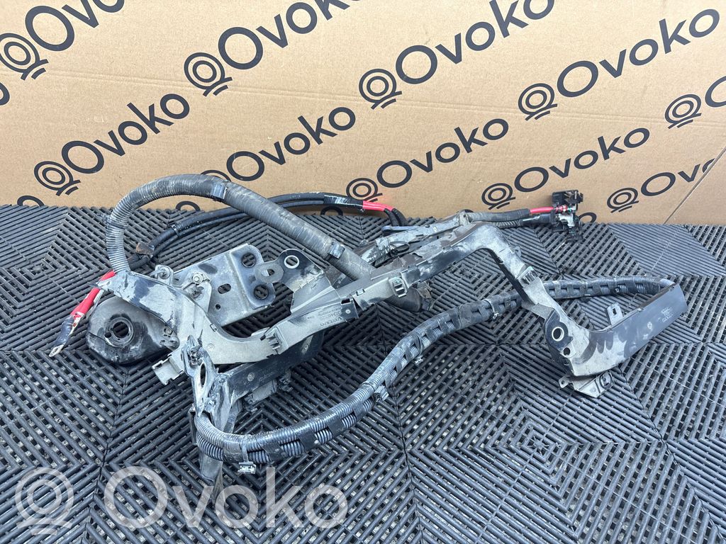 Cable positivo (batería)   31665302,33422099,Y0T716W
