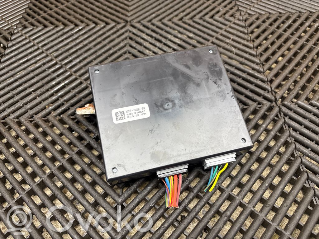 Ford F150 Vetokoukun ohjainlaite/moduuli 