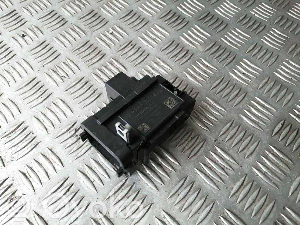 Audi A4 S4 B8 8K Užvedimo spynelė 