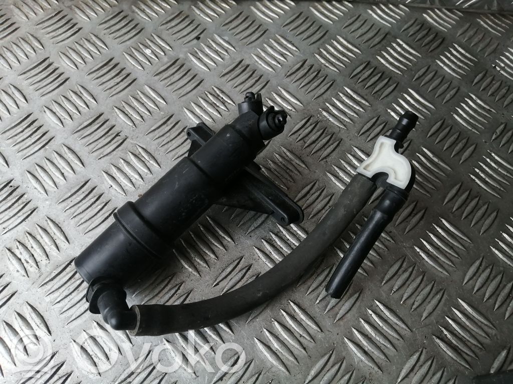 BMW 5 E60 E61 Ajovalonpesimen pesusuutin 