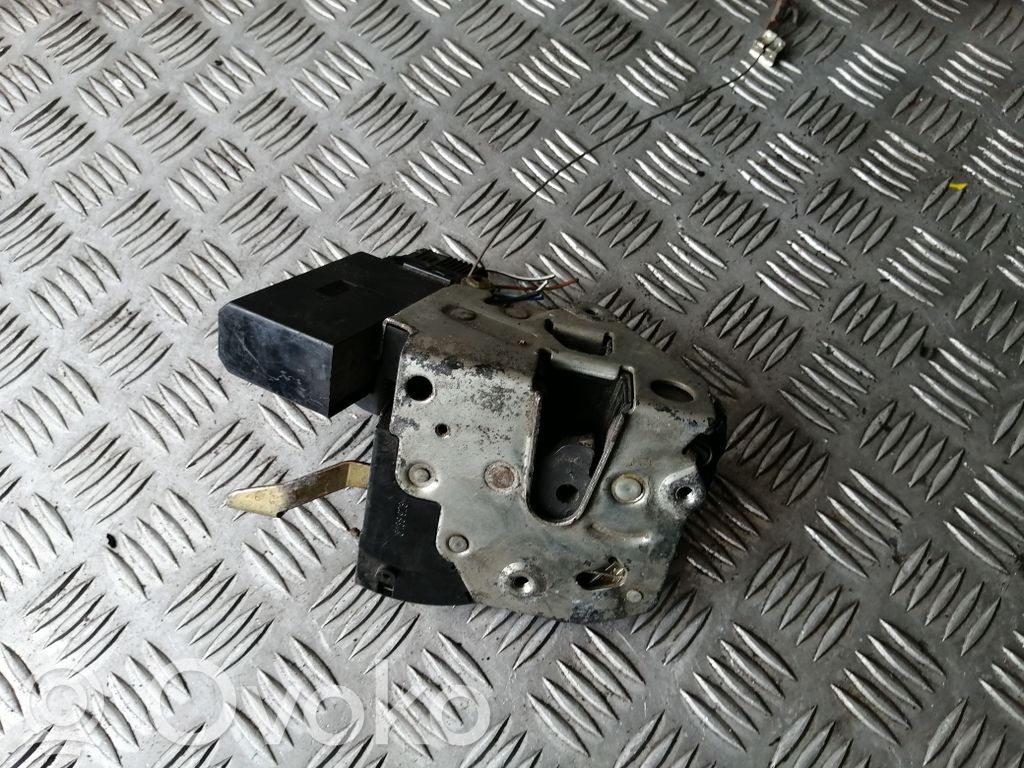 Front door lock   8138923