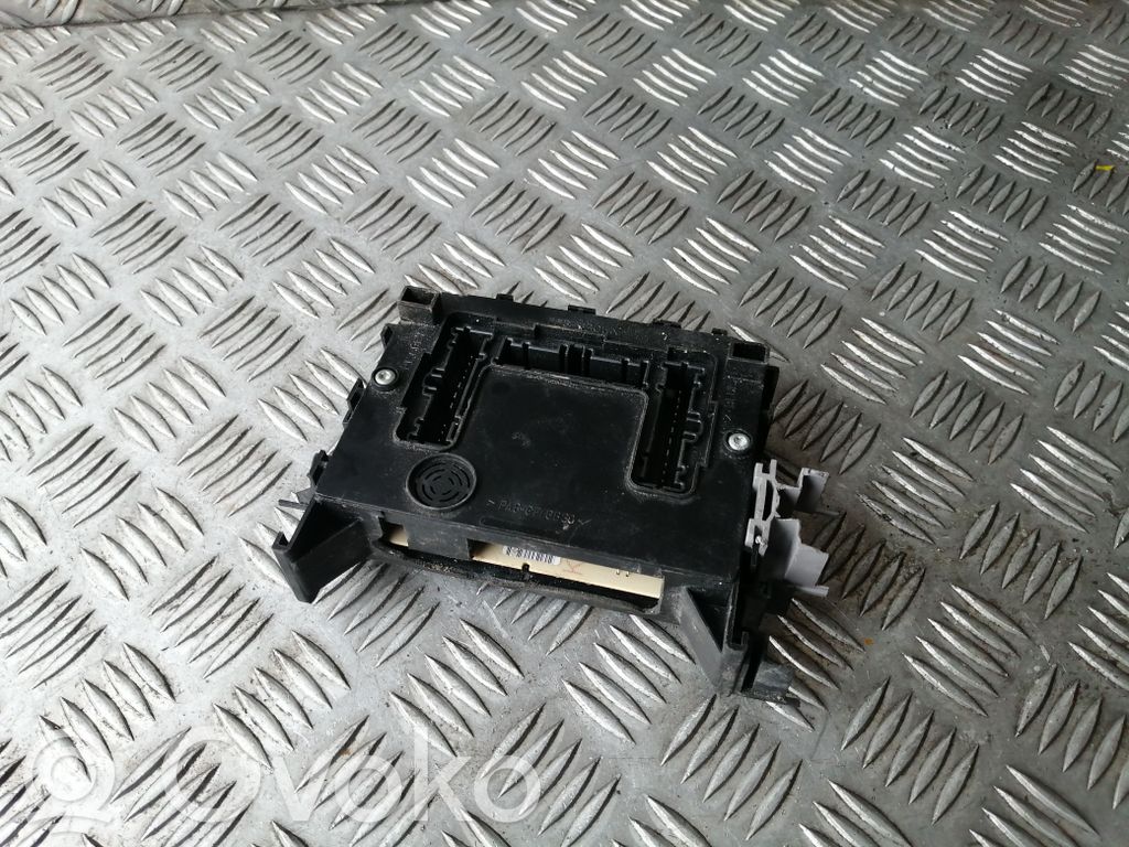 Ford Fiesta Comfort/convenience module 
