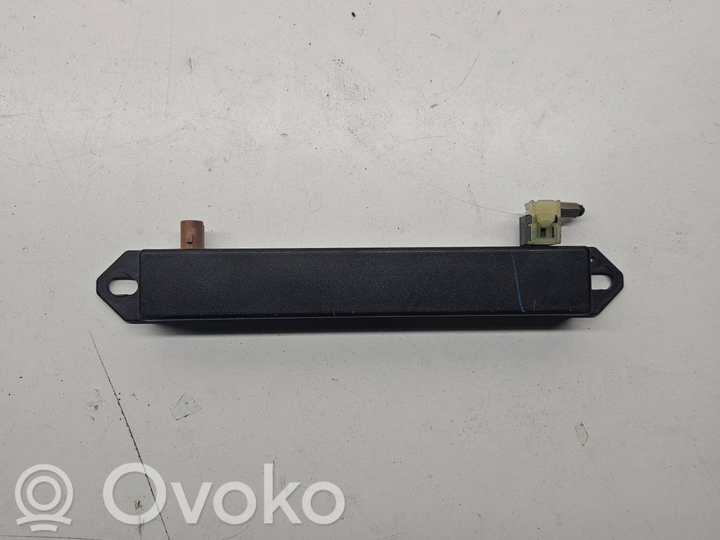 Antenna control unit   P68306857AA,00534042660,91017A