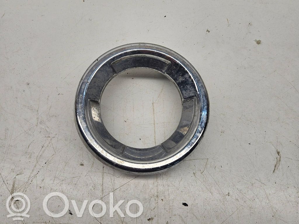 Subaru Outback (BS) Pretmiglas luktura dekoratīvais režģis 