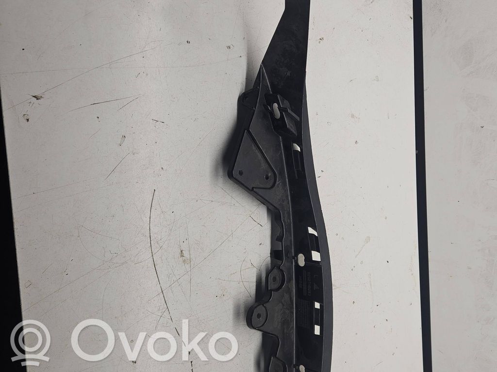 Chrysler Pacifica Headlight/headlamp mounting bracket 