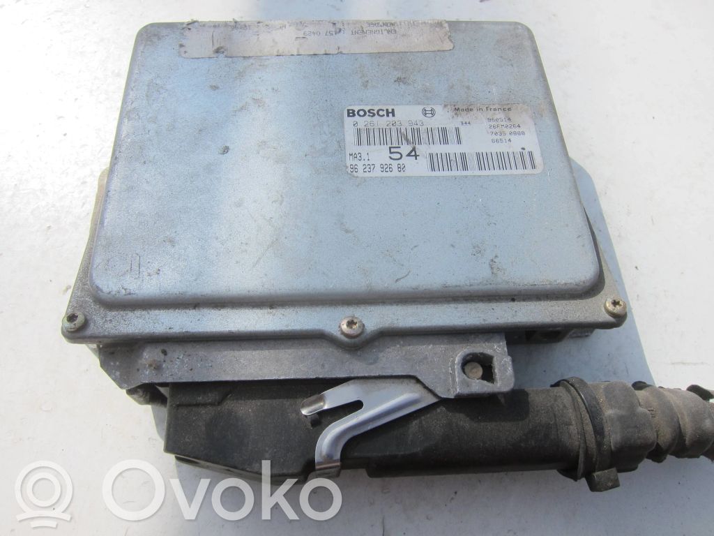 Peugeot 106 Engine control unit/module 